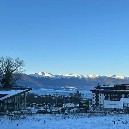 Ski-in Flat Next To Road At Mountain View Διαμέρισμα