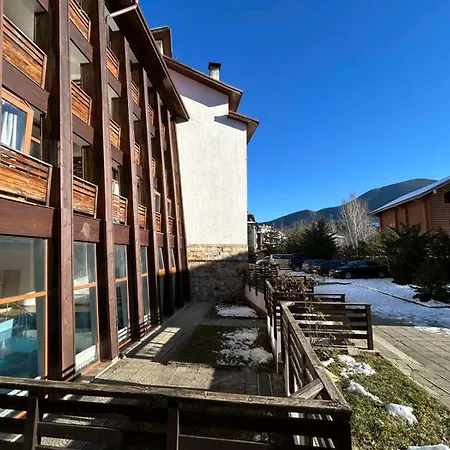 公寓 Ski-in Flat Next To Road At Mountain View *