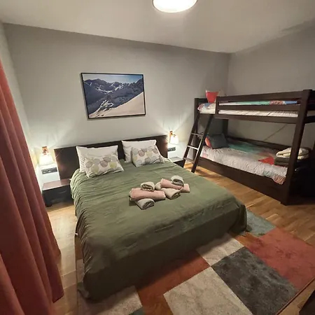 Ski-in Flat Next To Road At Mountain View Apartmán Bansko
