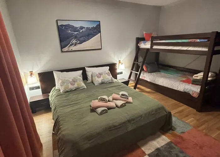 Ski-in Flat Next To Road At Mountain View 公寓 班斯科