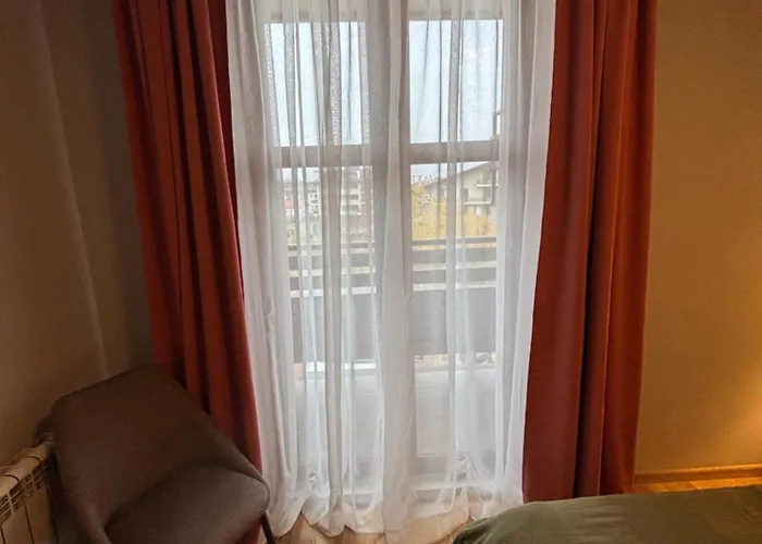 Ski-in Flat Next To Road At Mountain View 班斯科